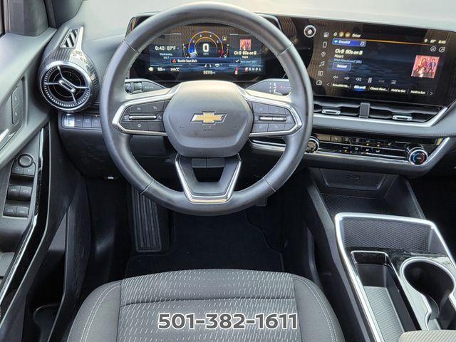 used 2025 Chevrolet Equinox car, priced at $27,089
