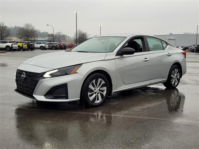 used 2025 Nissan Altima car, priced at $22,307