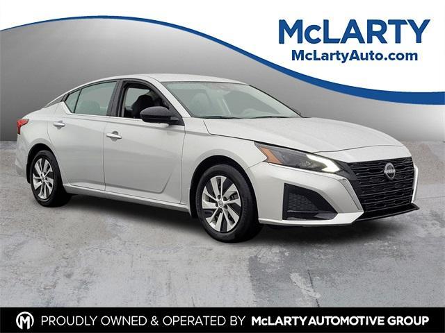 used 2025 Nissan Altima car, priced at $22,307