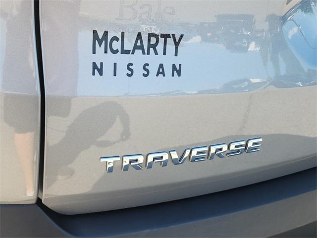 used 2023 Chevrolet Traverse car, priced at $19,800