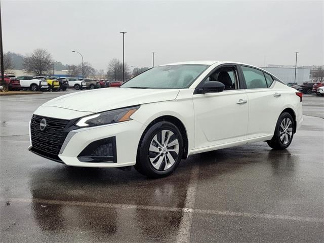 used 2025 Nissan Altima car, priced at $21,824