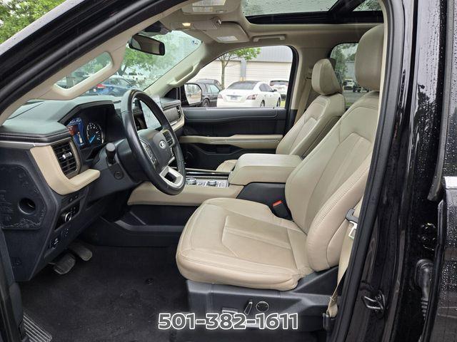 used 2024 Ford Expedition car, priced at $43,225