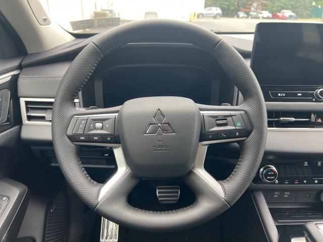 new 2025 Mitsubishi Outlander car, priced at $43,205