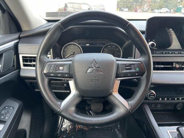 used 2024 Mitsubishi Outlander car, priced at $25,990