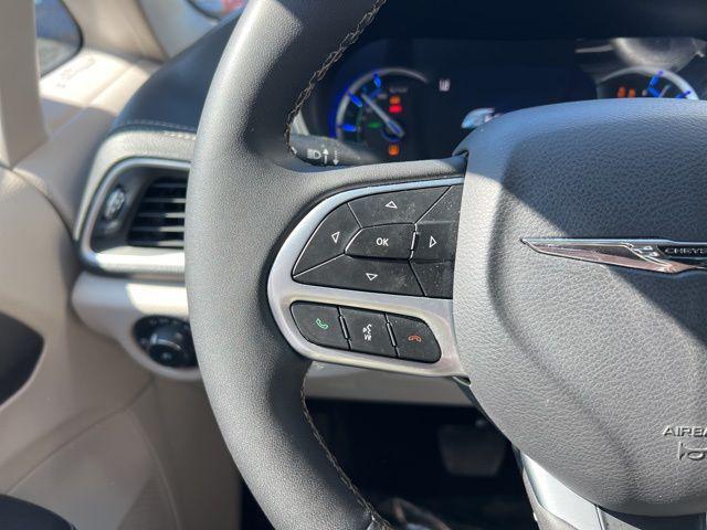 used 2024 Chrysler Pacifica Hybrid car, priced at $29,990