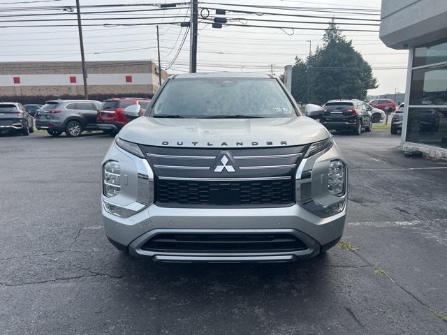 new 2025 Mitsubishi Outlander car, priced at $41,215