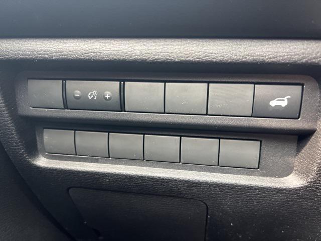 new 2025 Mitsubishi Outlander car, priced at $41,215