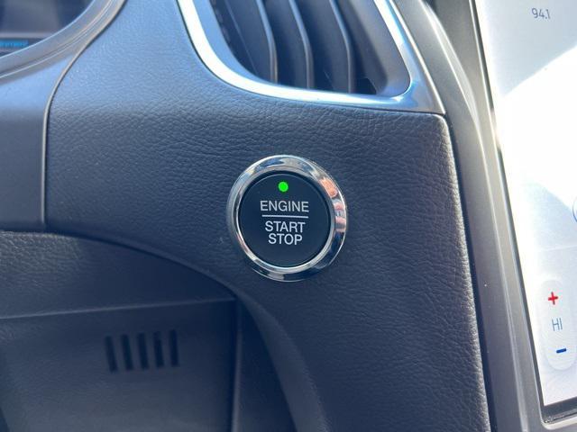 used 2024 Ford Edge car, priced at $27,990