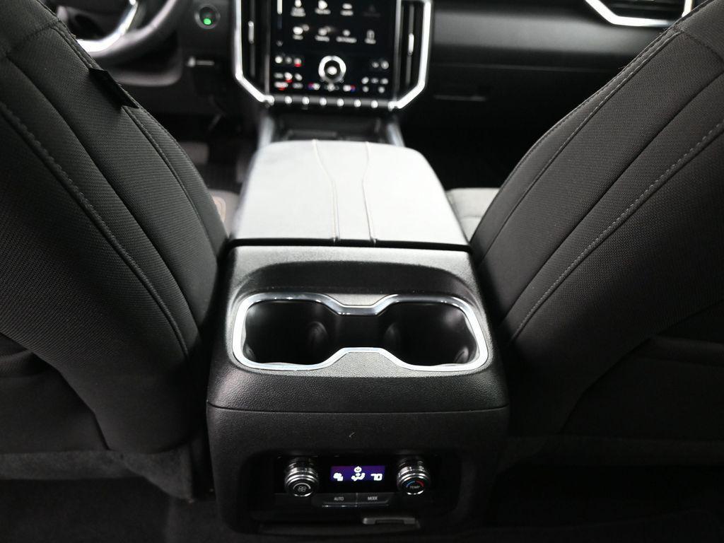 used 2025 GMC Acadia car, priced at $31,990