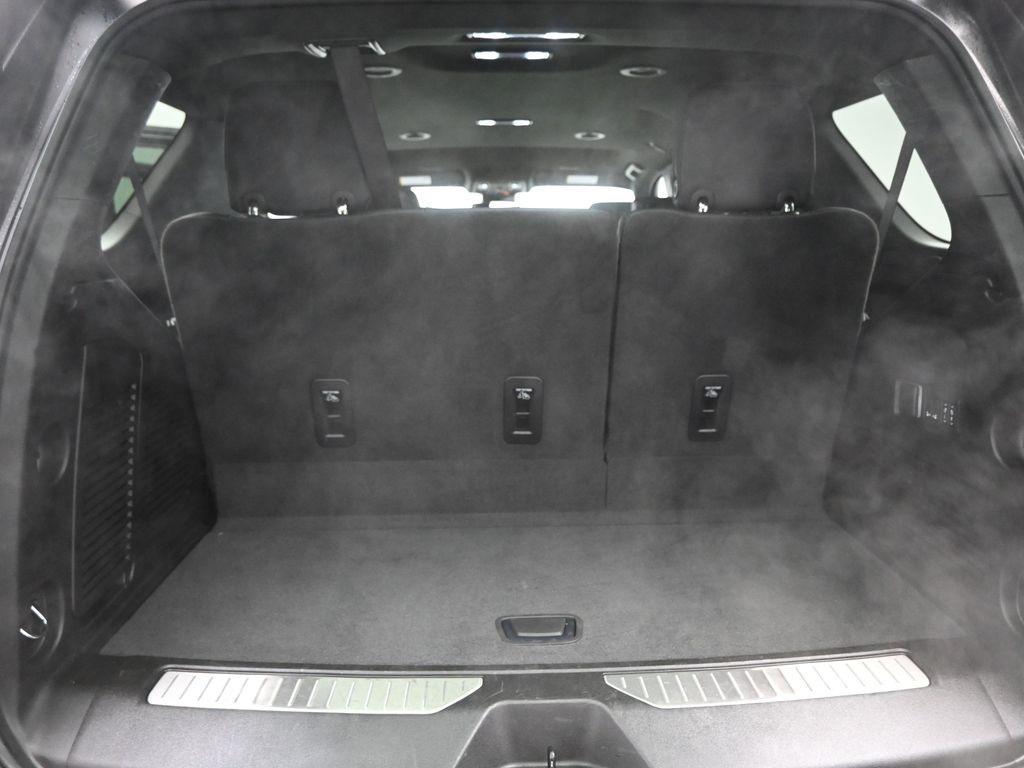 used 2025 GMC Yukon car, priced at $72,990