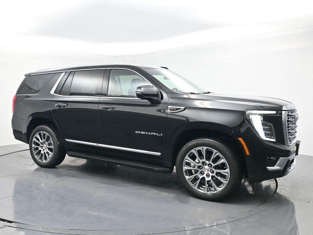 used 2025 GMC Yukon car, priced at $72,990