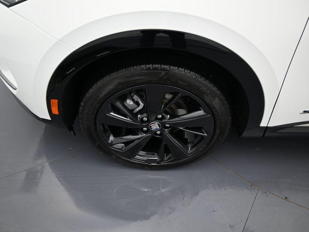 used 2025 Buick Envision car, priced at $28,990