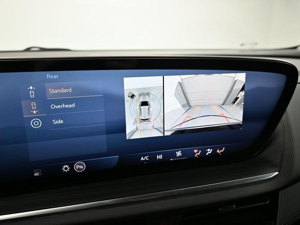 used 2025 Buick Envision car, priced at $28,990