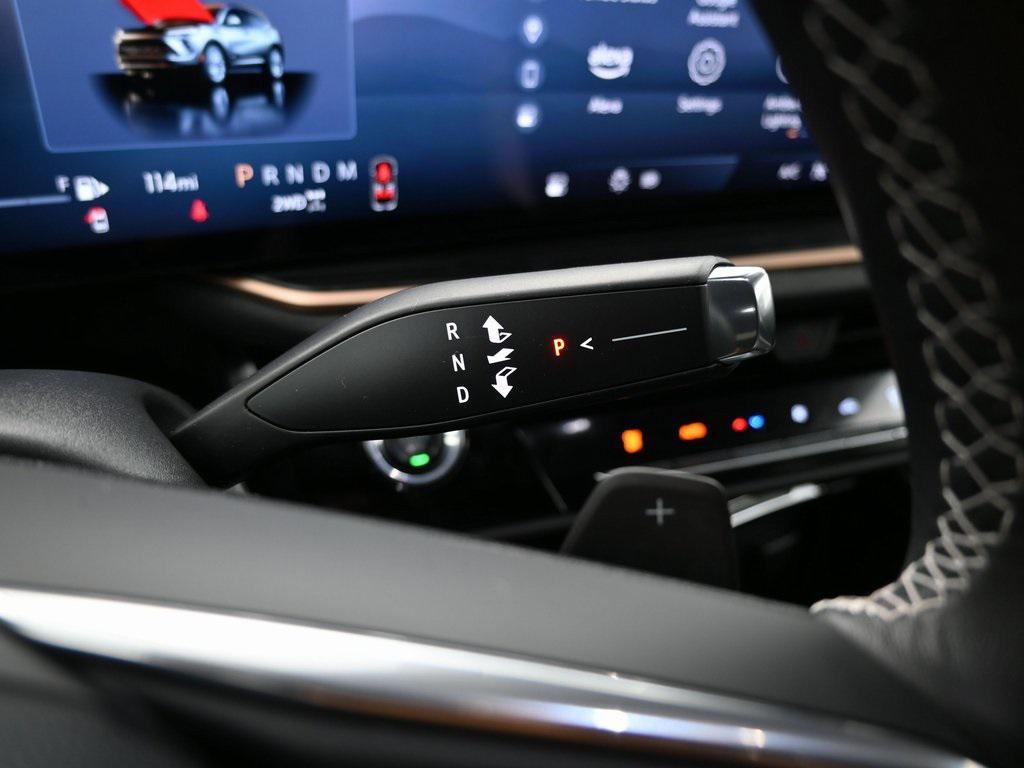 used 2025 Buick Envision car, priced at $30,490