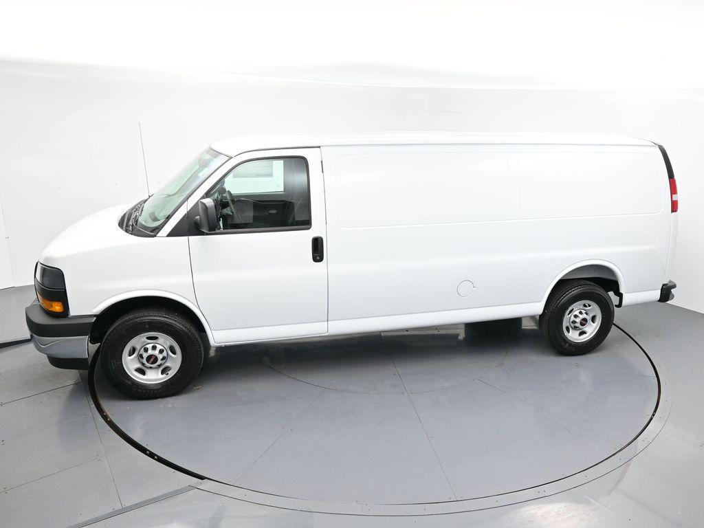new 2026 GMC Savana 3500 car, priced at $52,600