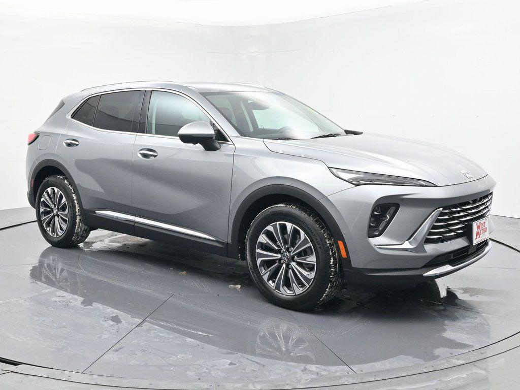 used 2025 Buick Envision car, priced at $28,490