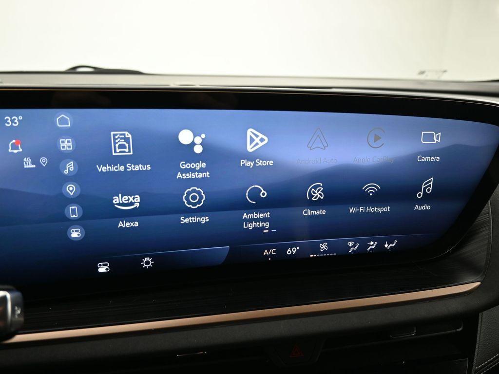 used 2025 Buick Envision car, priced at $29,990