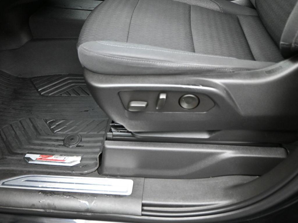 used 2022 Chevrolet Silverado 1500 car, priced at $33,990