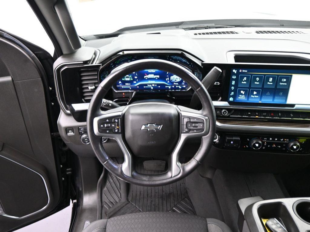 used 2022 Chevrolet Silverado 1500 car, priced at $33,990