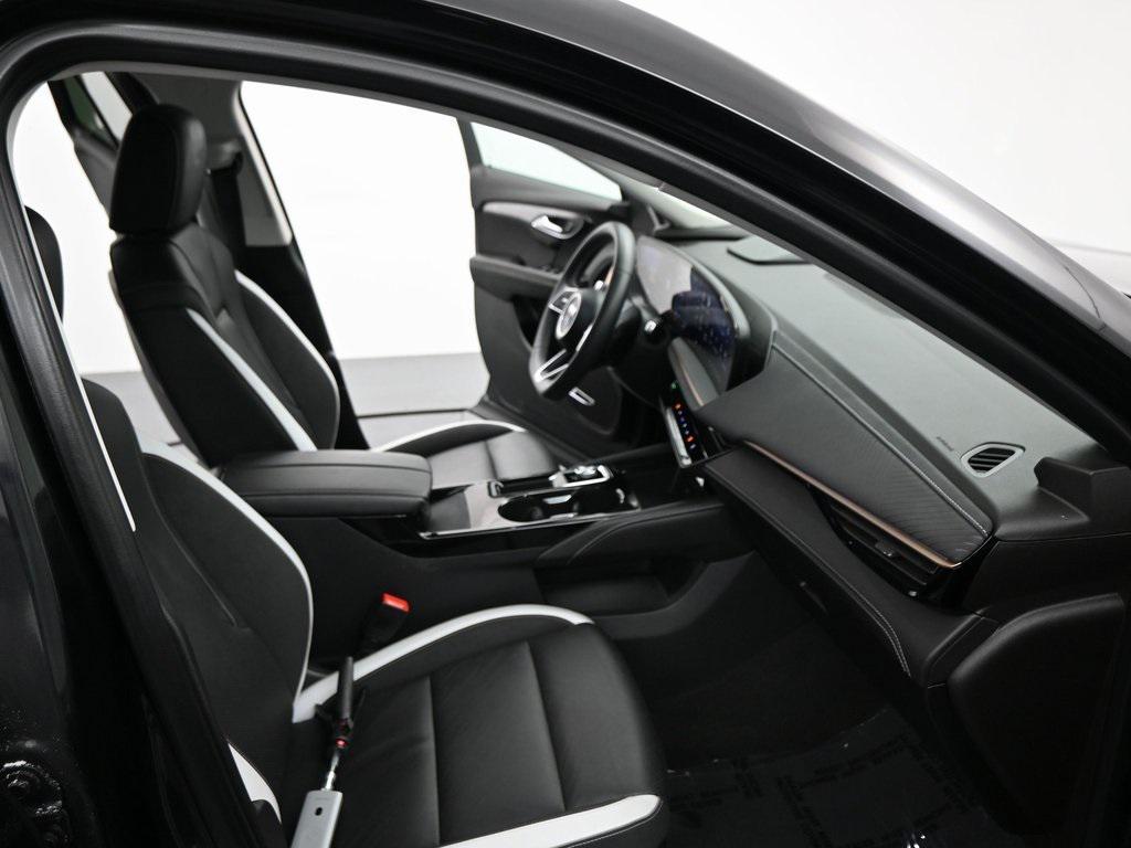 used 2025 Buick Envision car, priced at $30,990