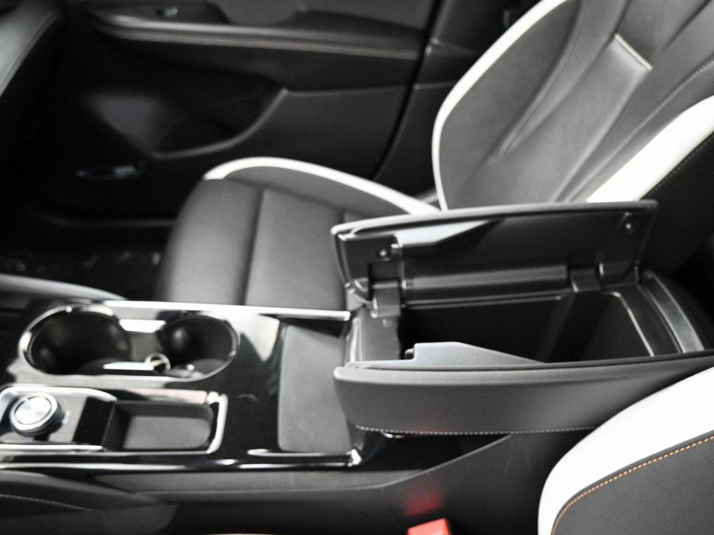 used 2025 Buick Envision car, priced at $30,990