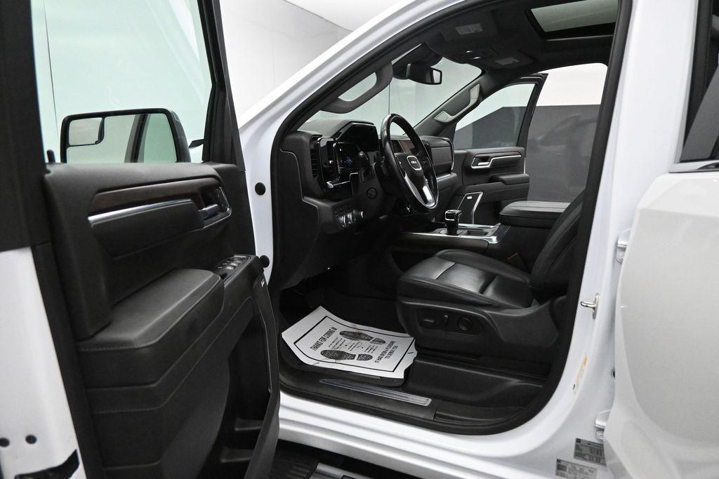 used 2023 GMC Sierra 1500 car, priced at $45,990