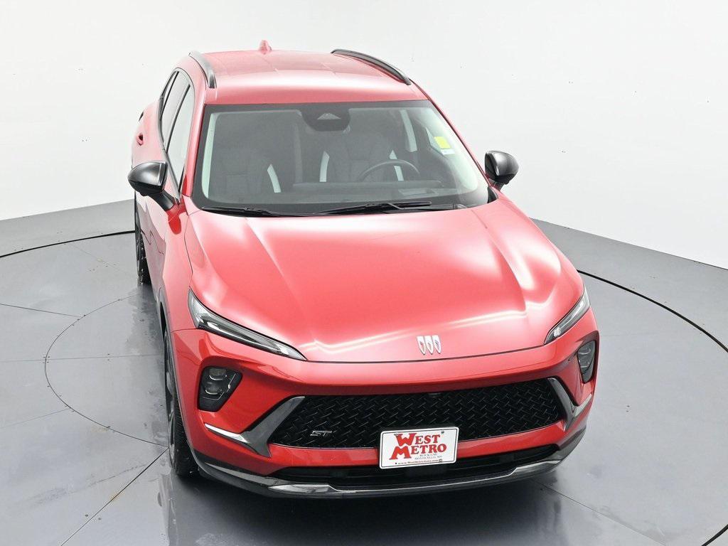 used 2025 Buick Envision car, priced at $30,490