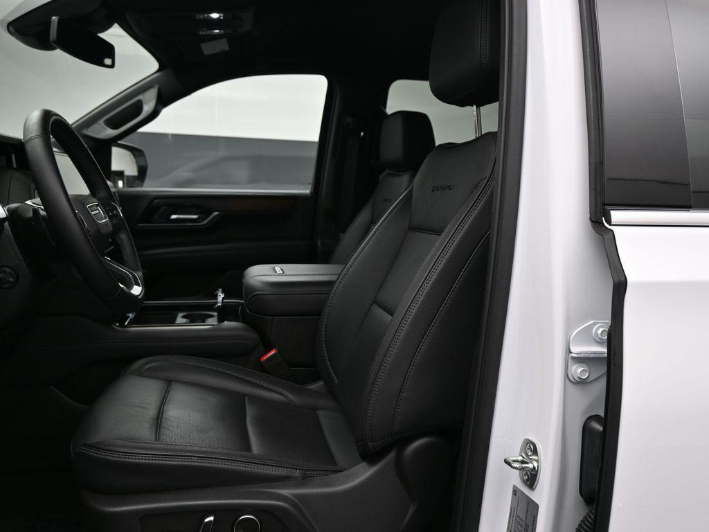 used 2025 GMC Yukon XL car, priced at $72,990