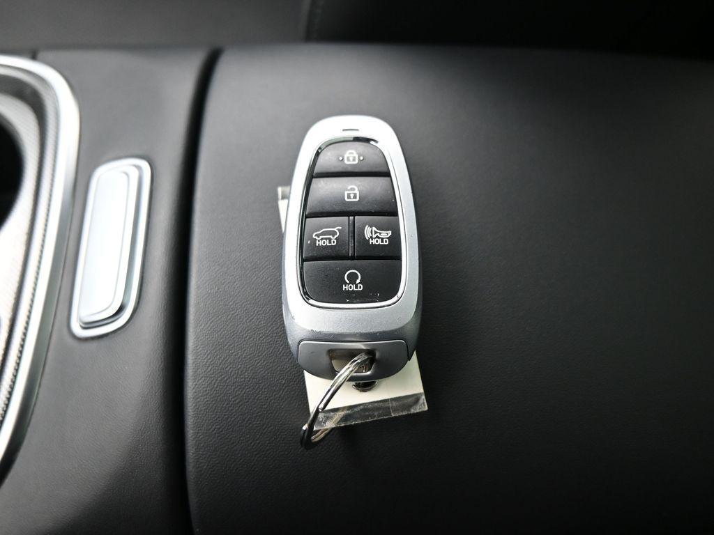 used 2022 Hyundai Santa Fe car, priced at $21,990