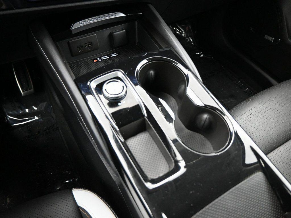 used 2025 Buick Envision car, priced at $30,990