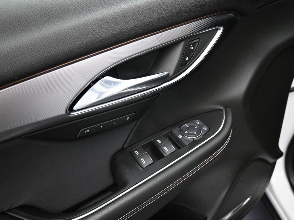 used 2025 Buick Envision car, priced at $30,990