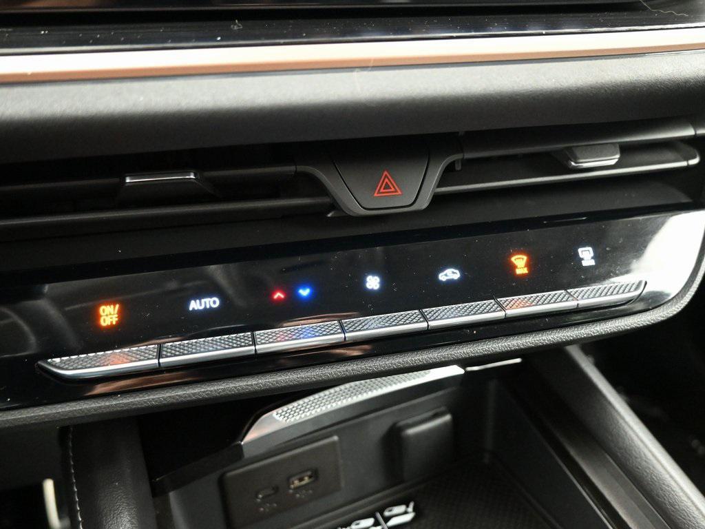 used 2025 Buick Envision car, priced at $30,990