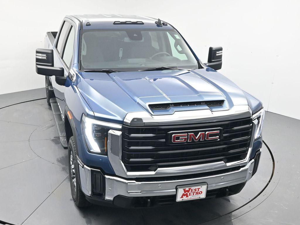 new 2026 GMC Sierra 3500 car, priced at $60,234