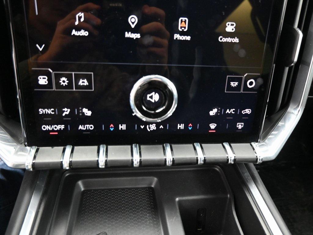 used 2025 GMC Acadia car, priced at $32,990