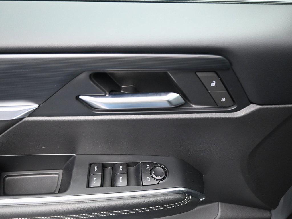 used 2025 GMC Acadia car, priced at $32,990