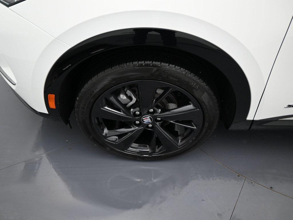 used 2025 Buick Envision car, priced at $30,490