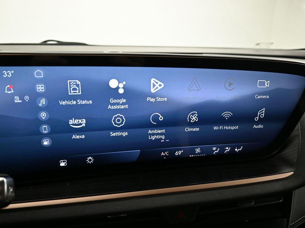 used 2025 Buick Envision car, priced at $30,490