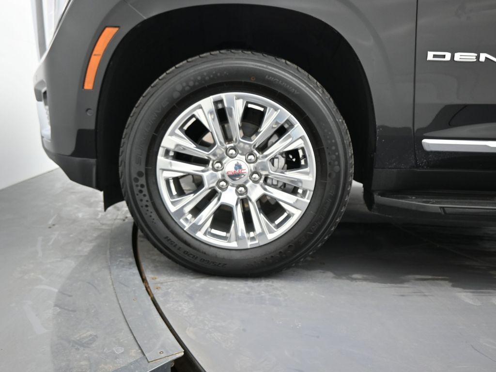 used 2025 GMC Yukon car, priced at $72,990