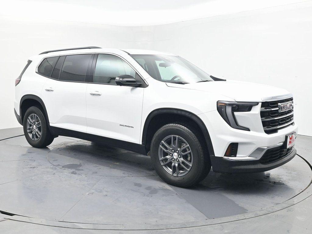 used 2025 GMC Acadia car, priced at $32,990