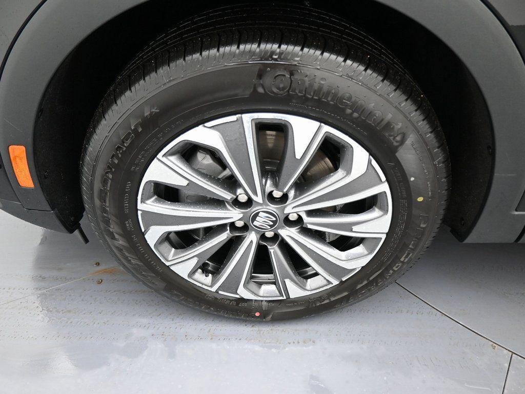 used 2025 Buick Envision car, priced at $28,990