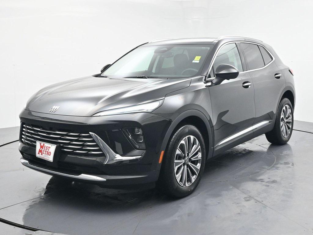 used 2025 Buick Envision car, priced at $28,490