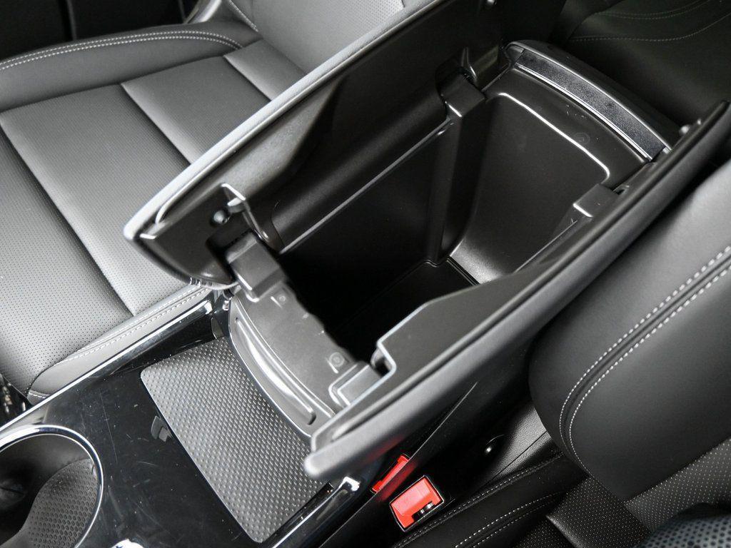 used 2025 Buick Envision car, priced at $28,490