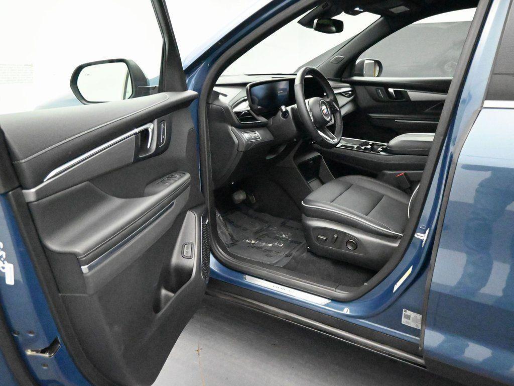 used 2025 Buick Enclave car, priced at $35,990