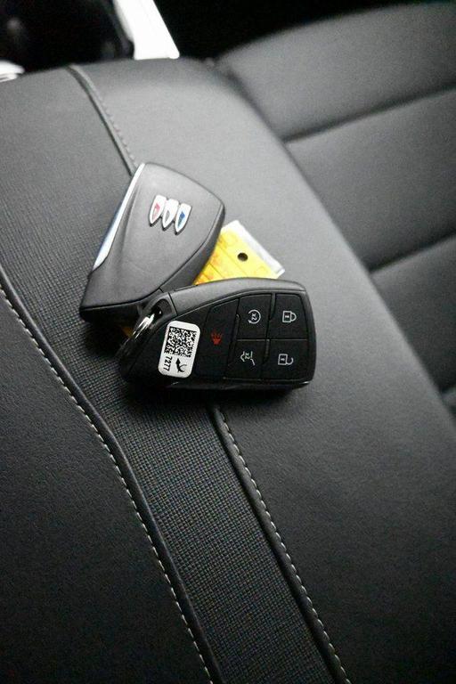 used 2025 Buick Enclave car, priced at $35,990