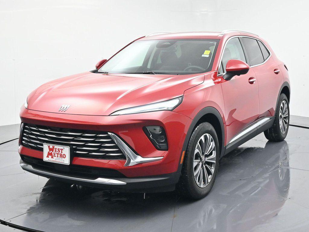 used 2025 Buick Envision car, priced at $28,490