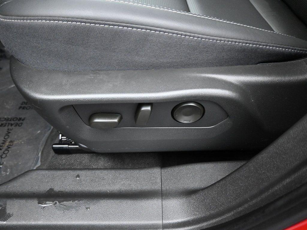 used 2025 Buick Envision car, priced at $28,490