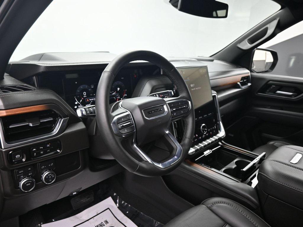 used 2025 GMC Yukon car