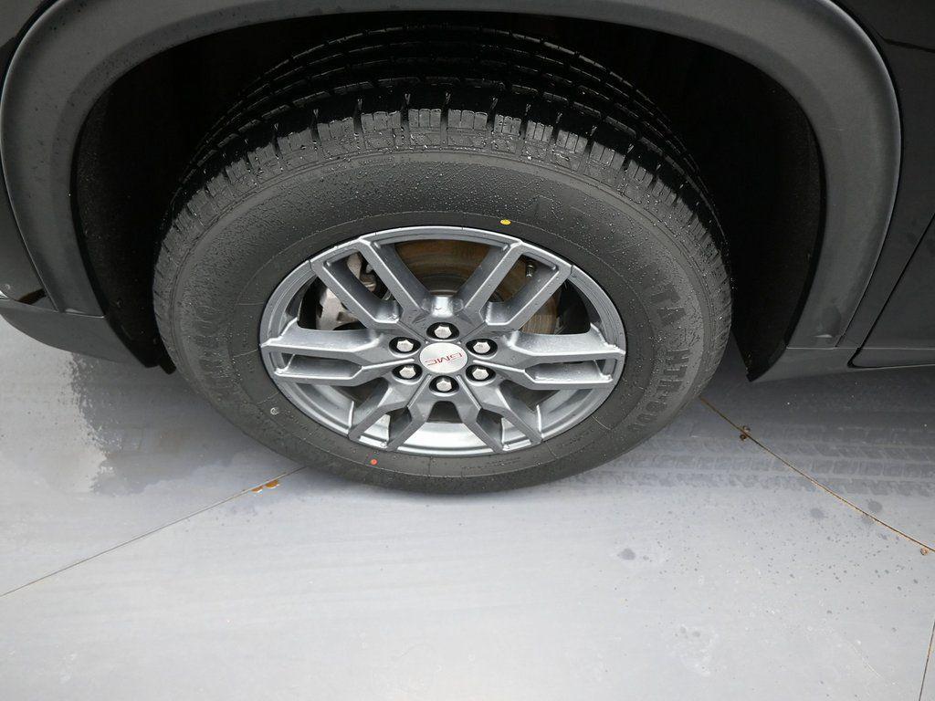 used 2025 GMC Acadia car, priced at $33,490