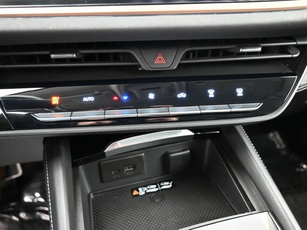 used 2025 Buick Envision car, priced at $30,990