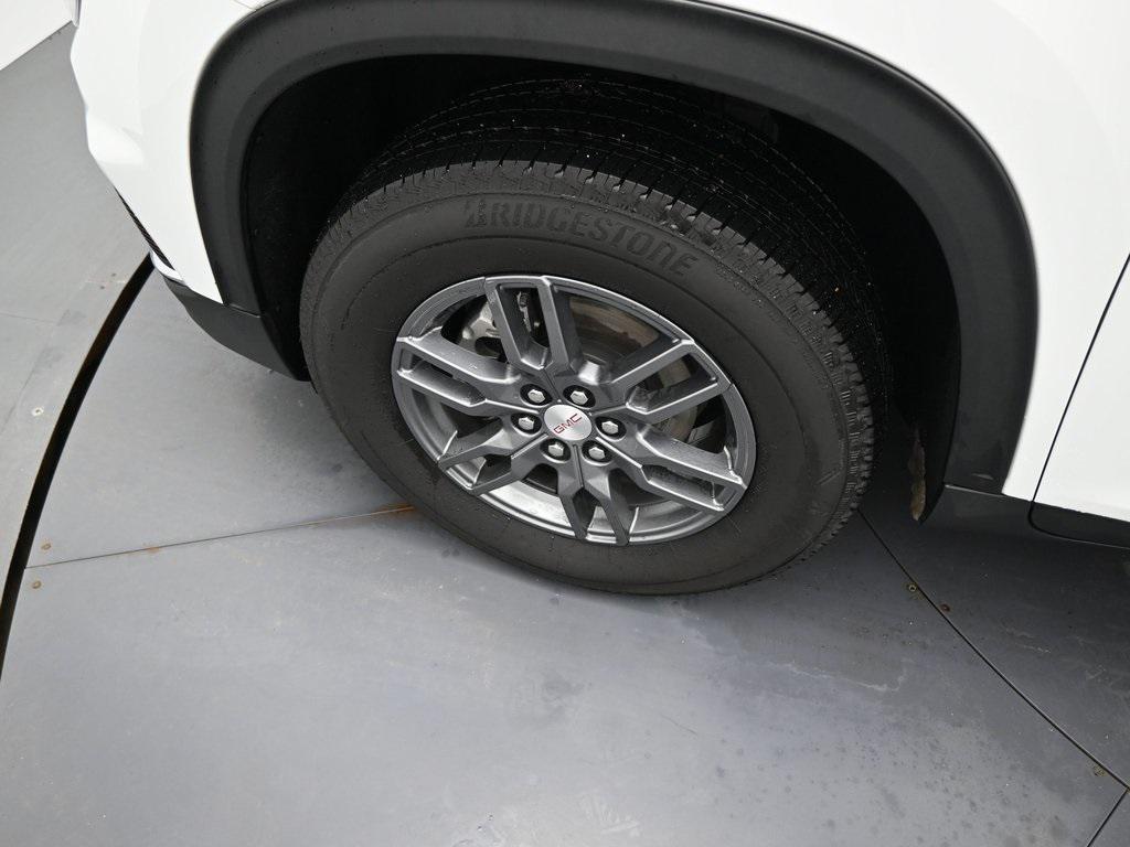 used 2025 GMC Acadia car, priced at $34,990